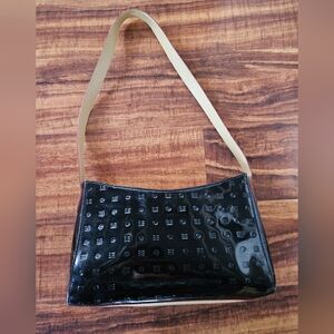 Arcadia Black and Tan Shoulder Bag. Made In Italy